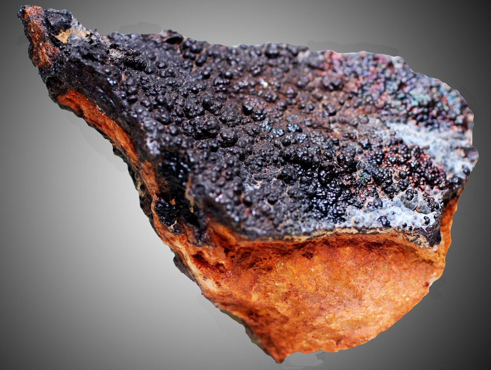 Goethita
36 x 25 x 21 mm
(Autor: José Luis Zamora)