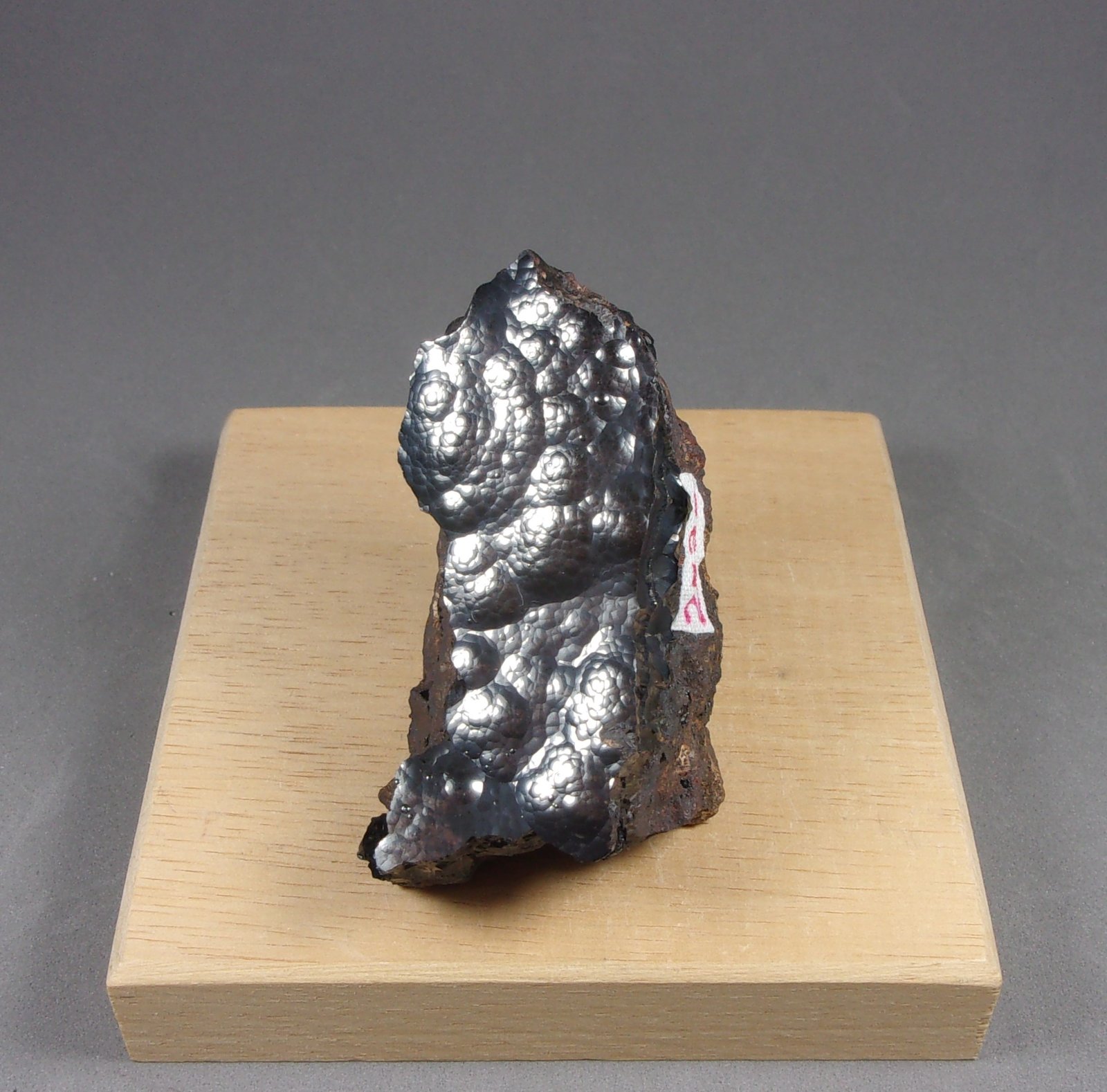 Goethita
6,2 x 3,5 x 2,8 cm.
(Autor: J. G. Alcolea)