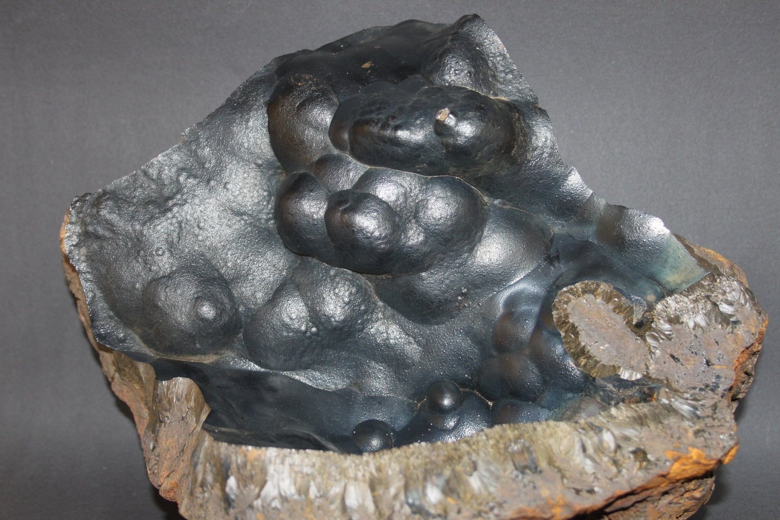 Goethita
240 x 200 mm
(Autor: Joaquin Blanco Cortina)