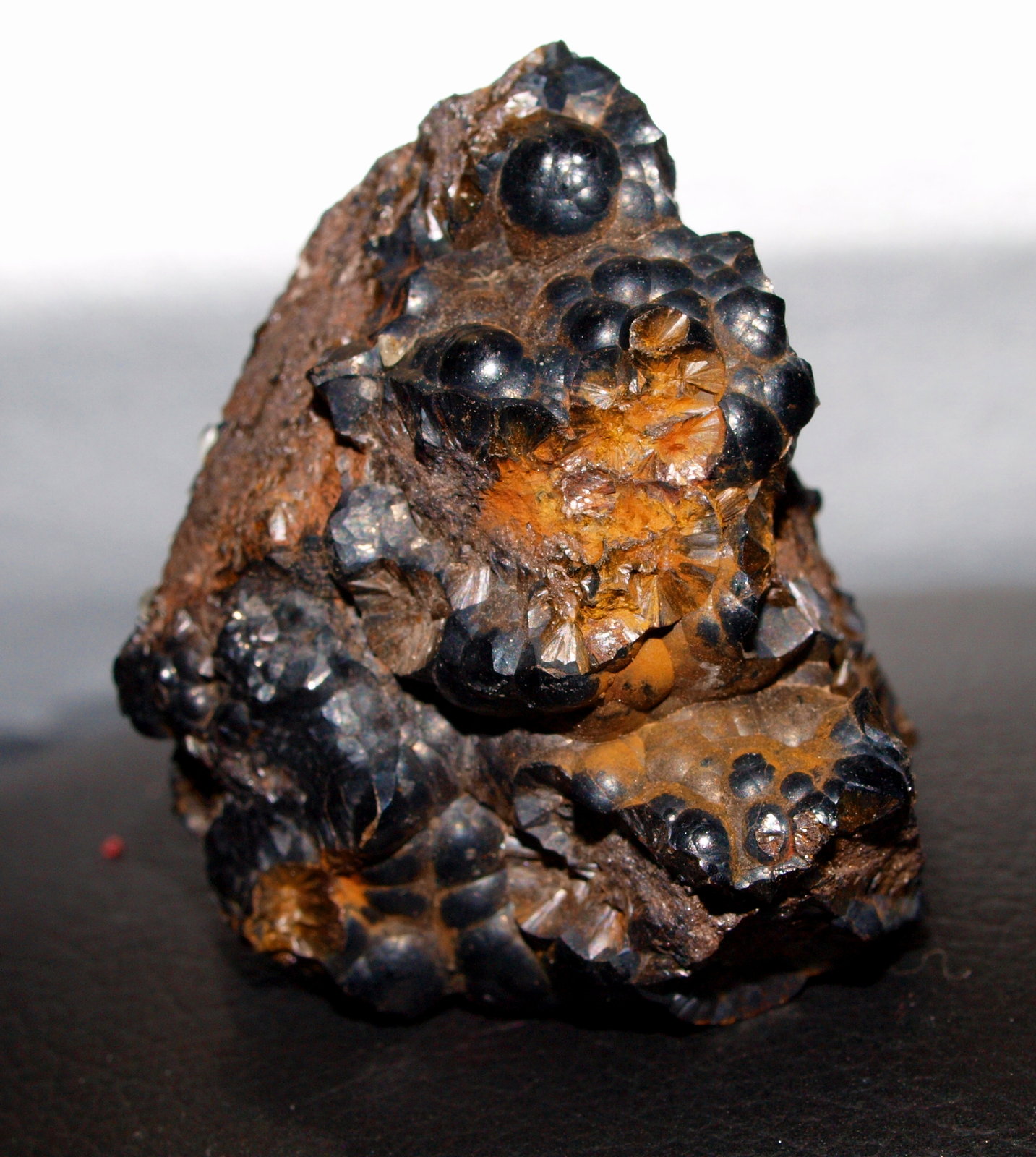 Goethita
2'9 x 2'7 x 2 cm.
(Autor: rubenaranal)