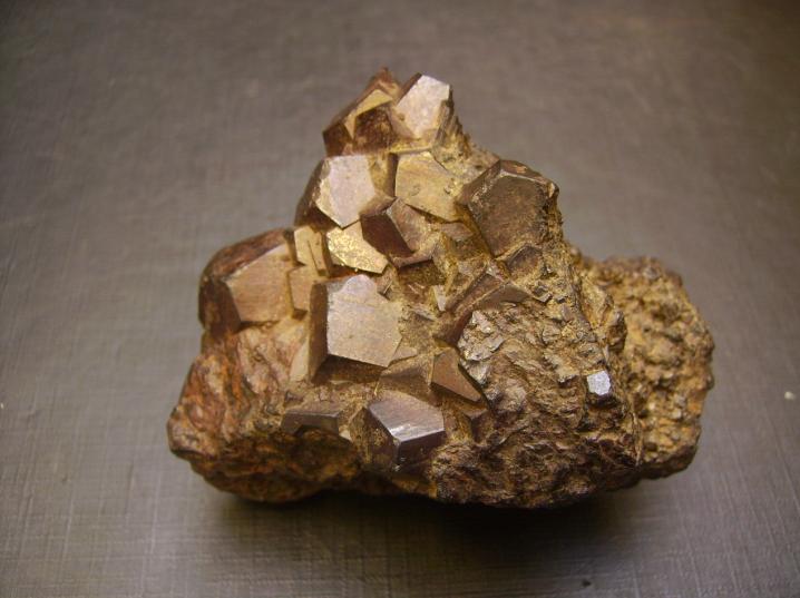 Goethita pseudo Pirita
7 x 5 x 4,5 cm
(Autor: Antonio Alcaide)