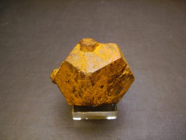 Goethita pseudo Pirita
5 x 4,5 x 4 cm
(Autor: Antonio Alcaide)