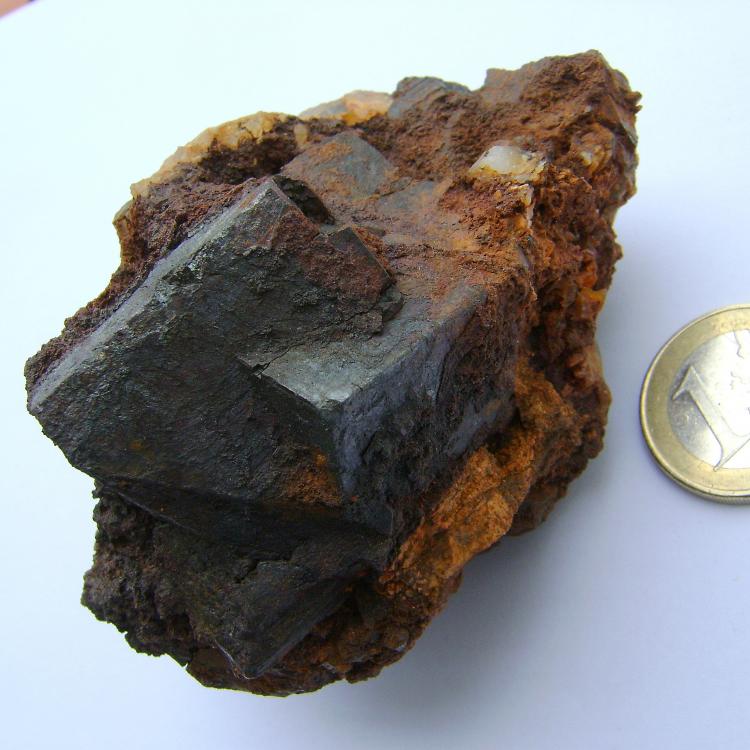 Goethita pseudomórfica de Pirita
8x6 cm
(Autor: David Parra Z)