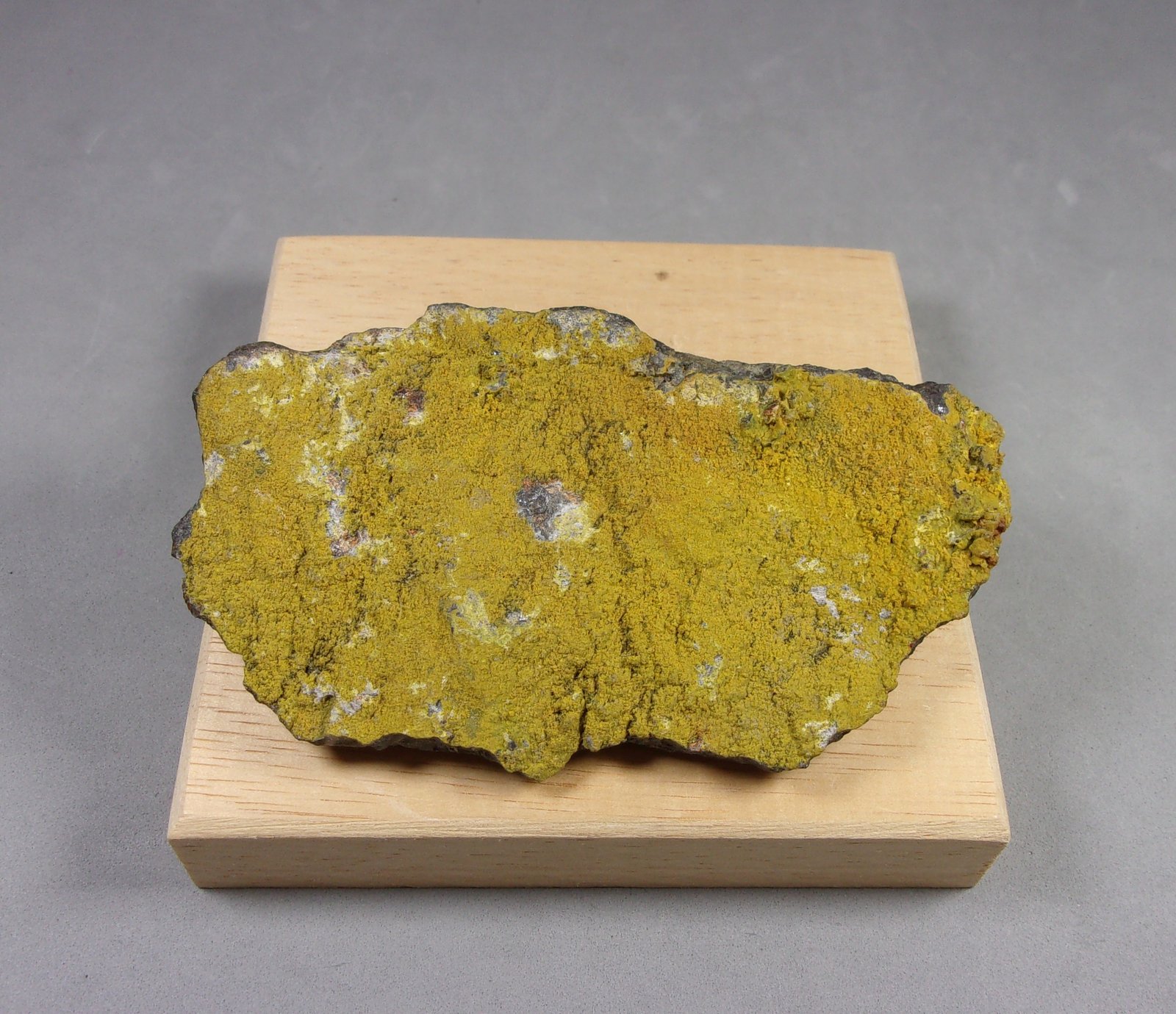 Greenockita
8,5 x 5 × 2 cm.
(Autor: J. G. Alcolea)