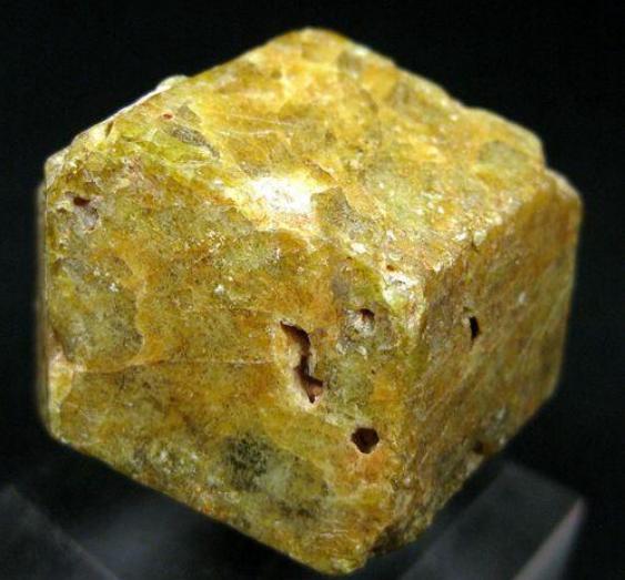 Grossularia
3,5 x 3,5 x 3 cm
(Autor: Antonio Alcaide)