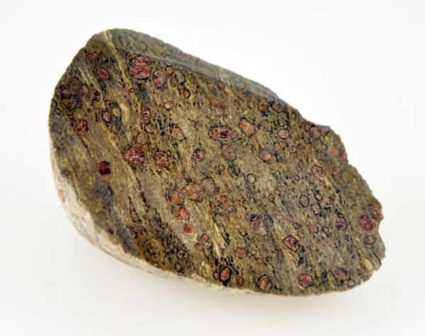 Almandino (Grupo Granate)
Pieza de 14 x 11 x 6 cm.  Cristales milimétricos.
(Autor: Jordi Fabre)