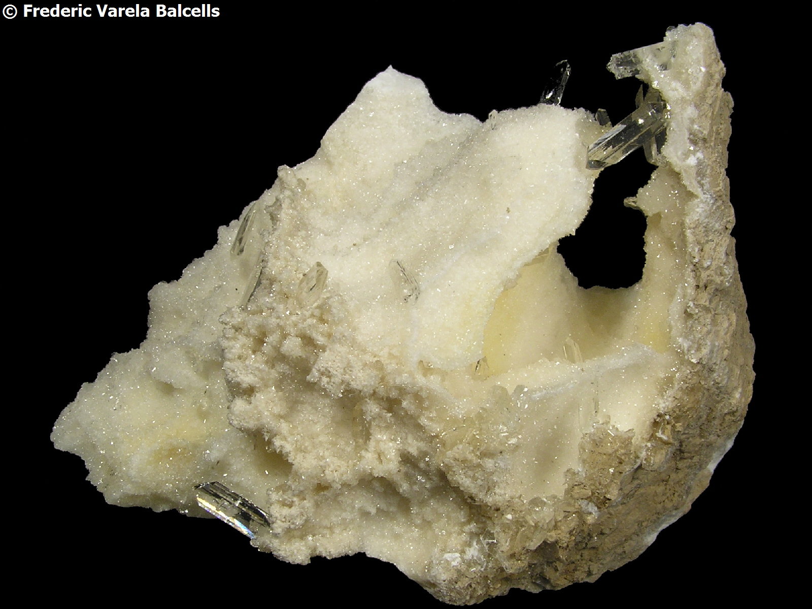 Yeso
12,5 x 10 x 8 cm. Cristal mayor 1,8 cm.
(Autor: Frederic Varela)