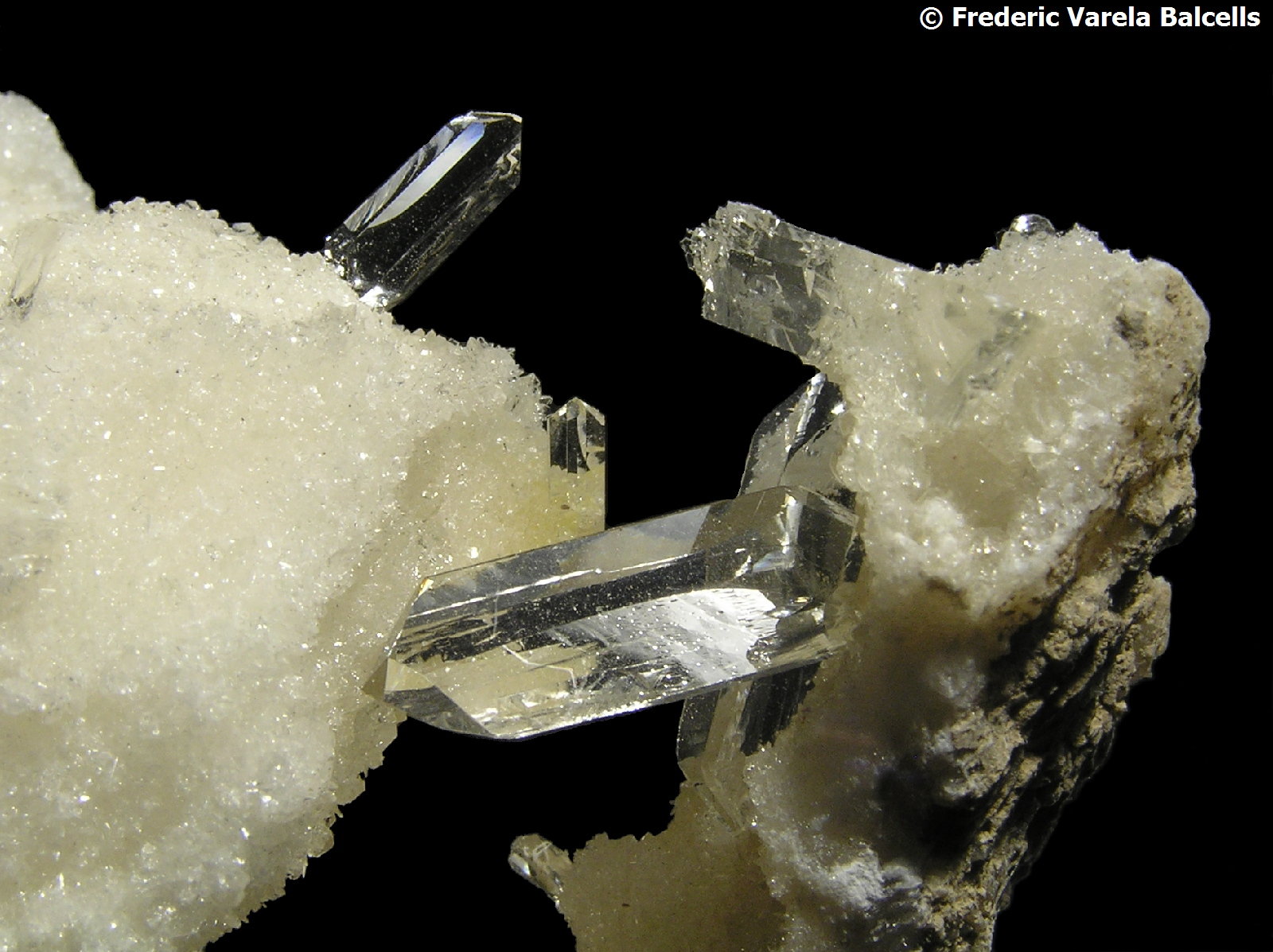 Yeso
Encuadre 4 x 3 cm. Cristal mayor 1,8 cm.
(Autor: Frederic Varela)