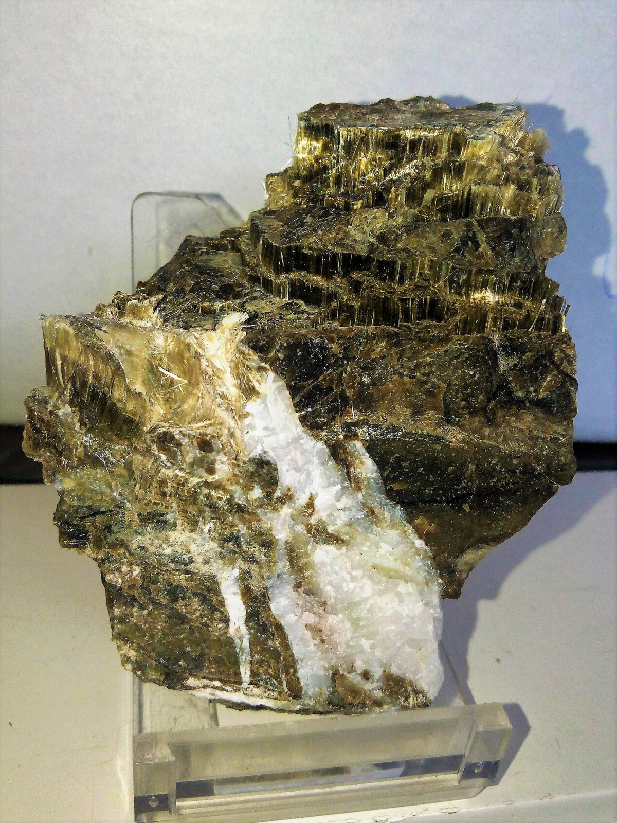 Crisotilo
7x6 cm
(Autor: Adri Rodríguez)