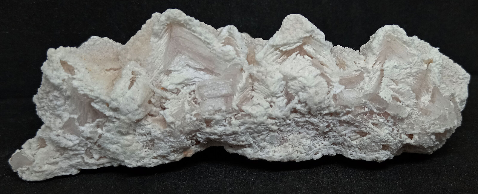 Halita
Devils Golf Course, Badwater Basin, Inyo County, California, USA
140x65x42 mm.
(Autor: Luis Edmundo Sánchez Roja)