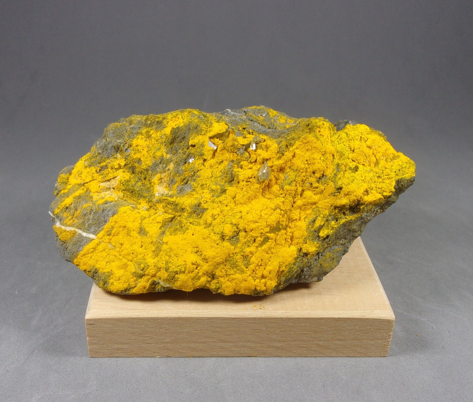 Hawleyita
10,1 x 6 x 4,1 cm.
(Autor: J. G. Alcolea)