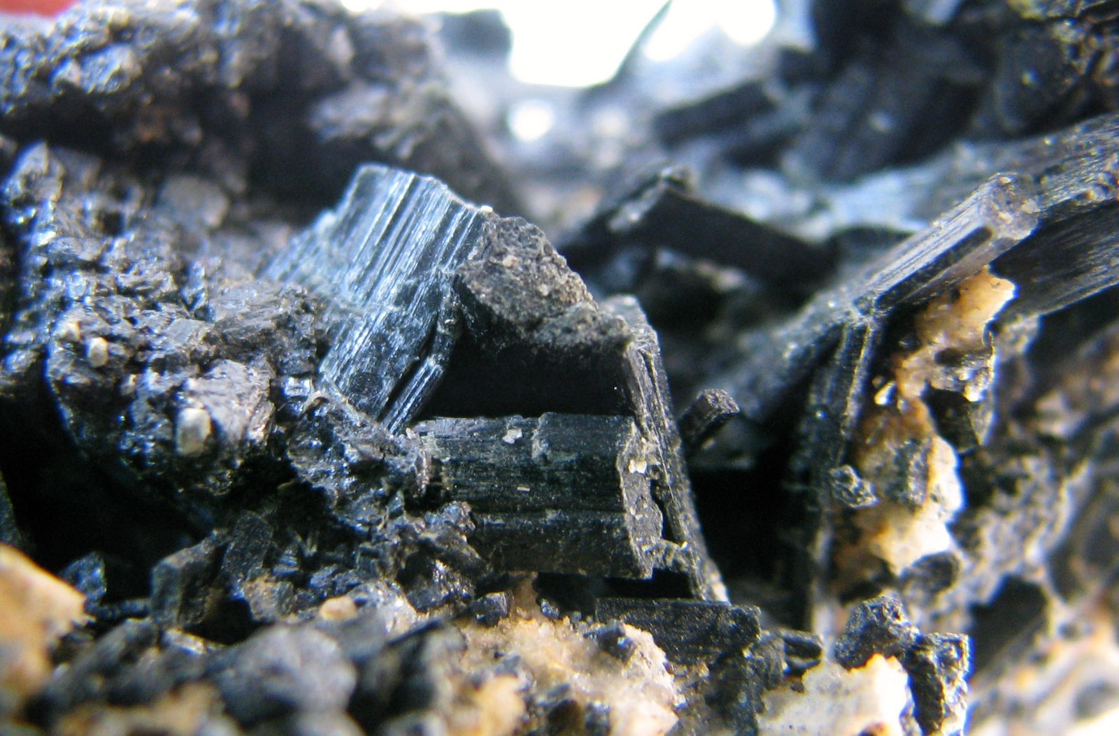 Ferro-actinolita
51 x 30 x 32 mm.
(Autor: José Luis Zamora)