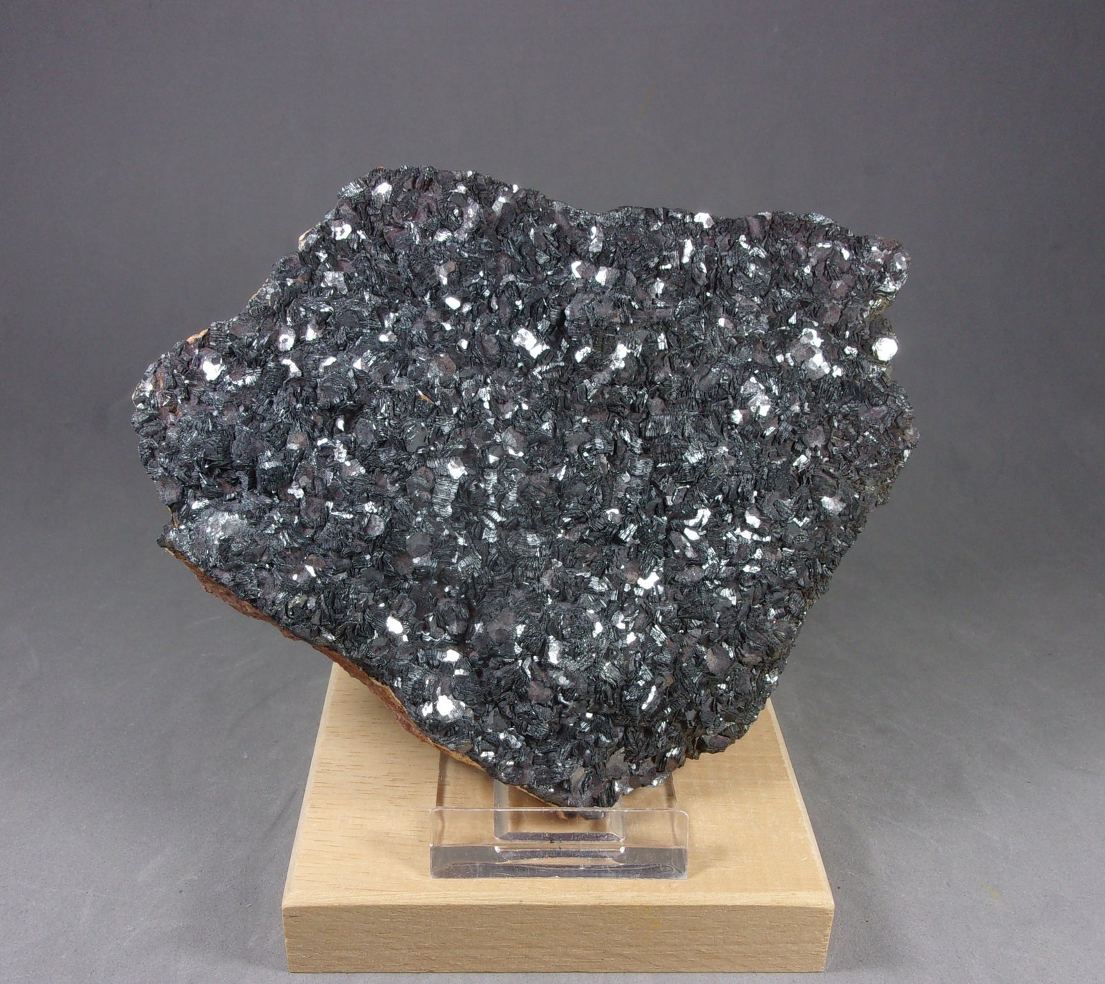 HEMATITES
13 x 10 x2,2 cm.
(Autor: J. G. Alcolea)