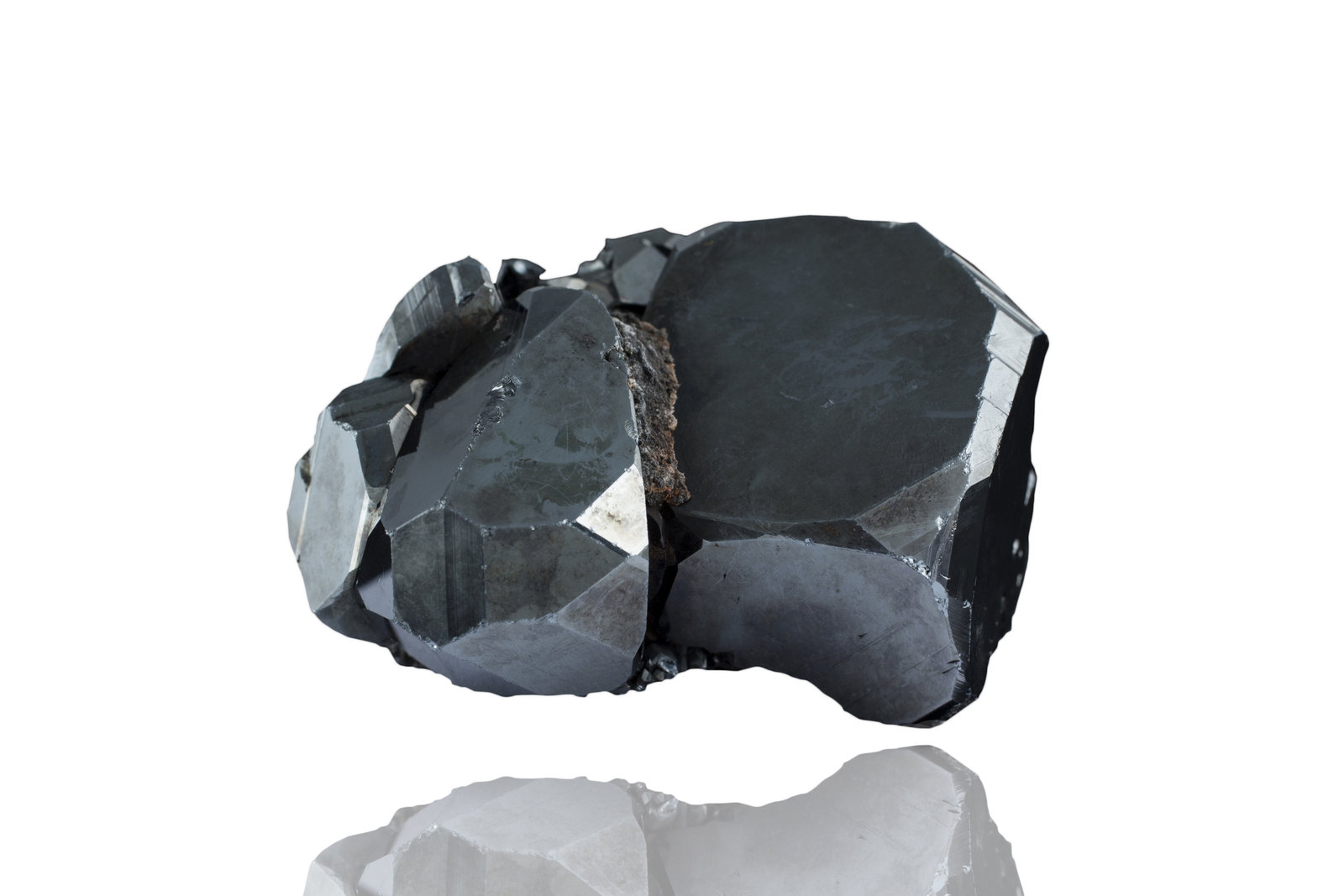 Hematites
5 x 5 x 3.5 cm / Cristal principal: 3.5 cm
(Autor: Museo MIM)