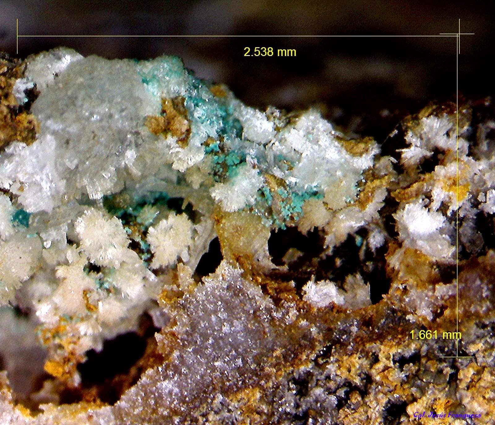 Herbertsmithita y Malaquita..
2´538 x 1´661 mm.
(Autor: Jesus Franquesa Baucells)