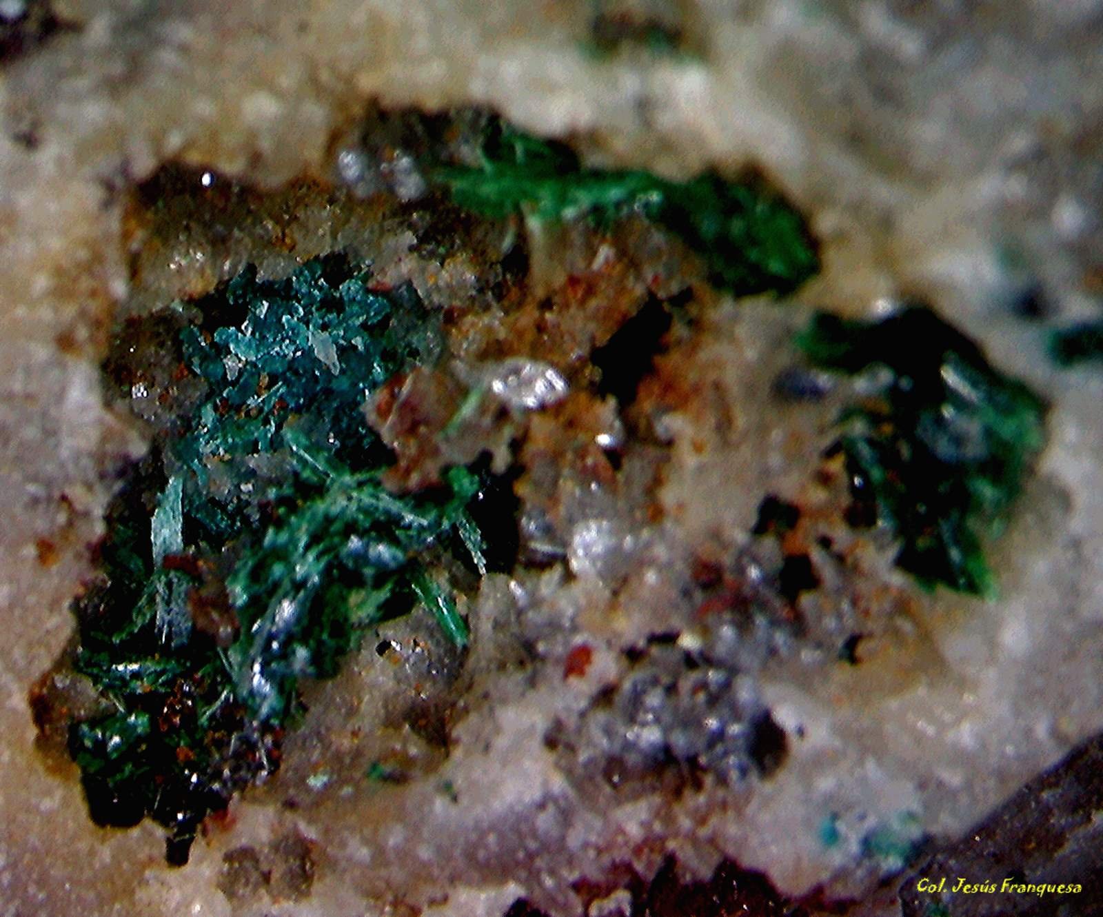 Herbertsmithita y Malaquita.
2´601 x 1´662 mm.
(Autor: Jesus Franquesa Baucells)