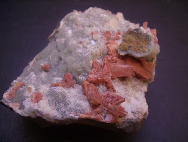 Heulandita-Ca
9,5 x 7 x 3,5 cm
(Autor: Antonio Alcaide)