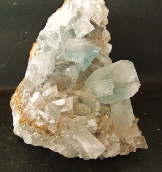 Celestina
Pieza 12 x 8 cm; cristal 5 cm.
(Autor: Nieves)