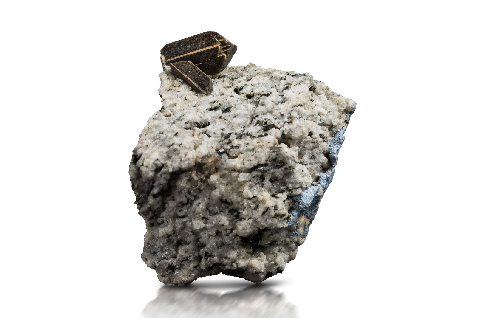 Hingganita-(Y)
6.5 x 3 x 5.5 cm / cristal principal: 1.9 cm
(Autor: Museo MIM)