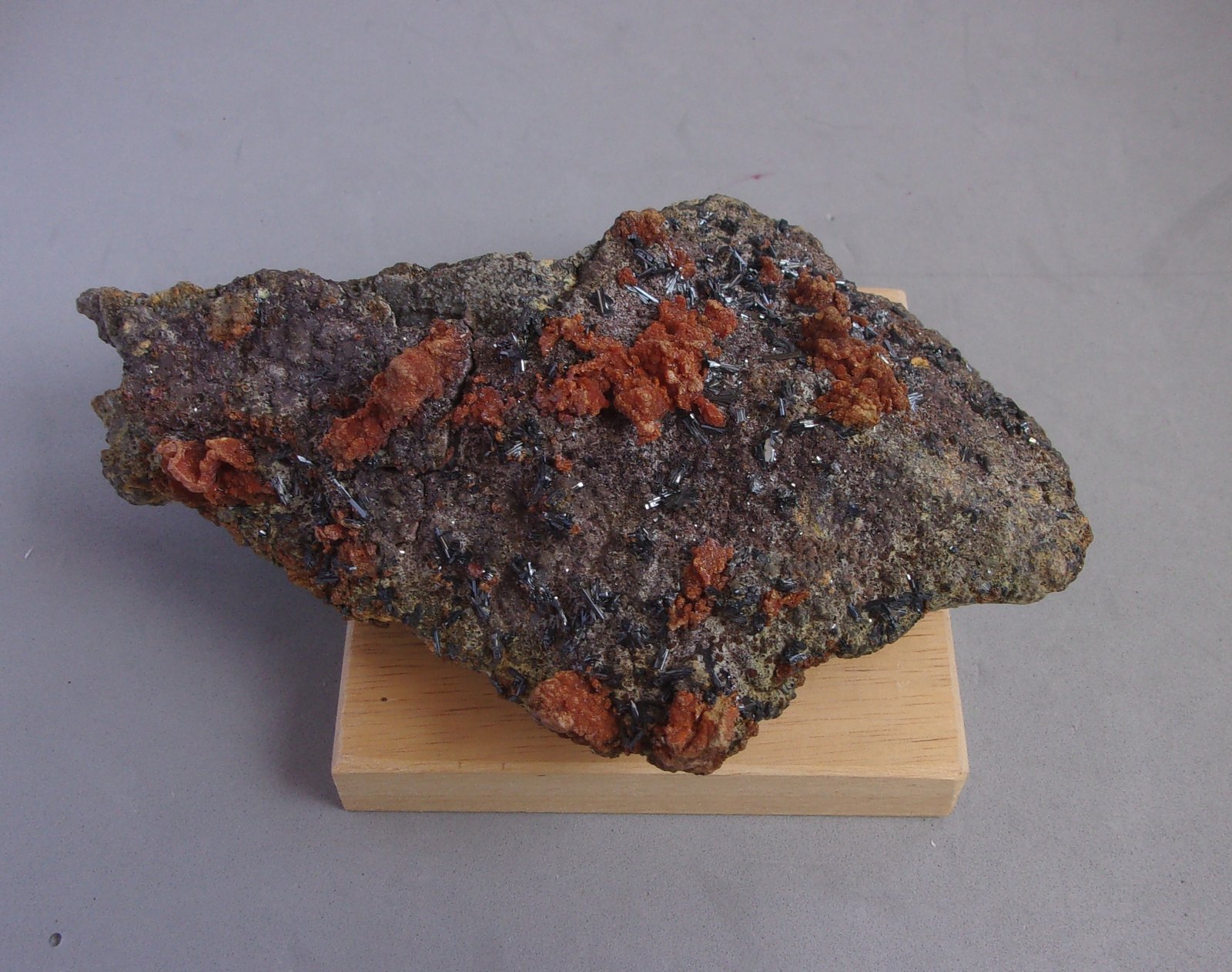 Hutchinsonita
13 x 9 cm.
(Autor: J. G. Alcolea)