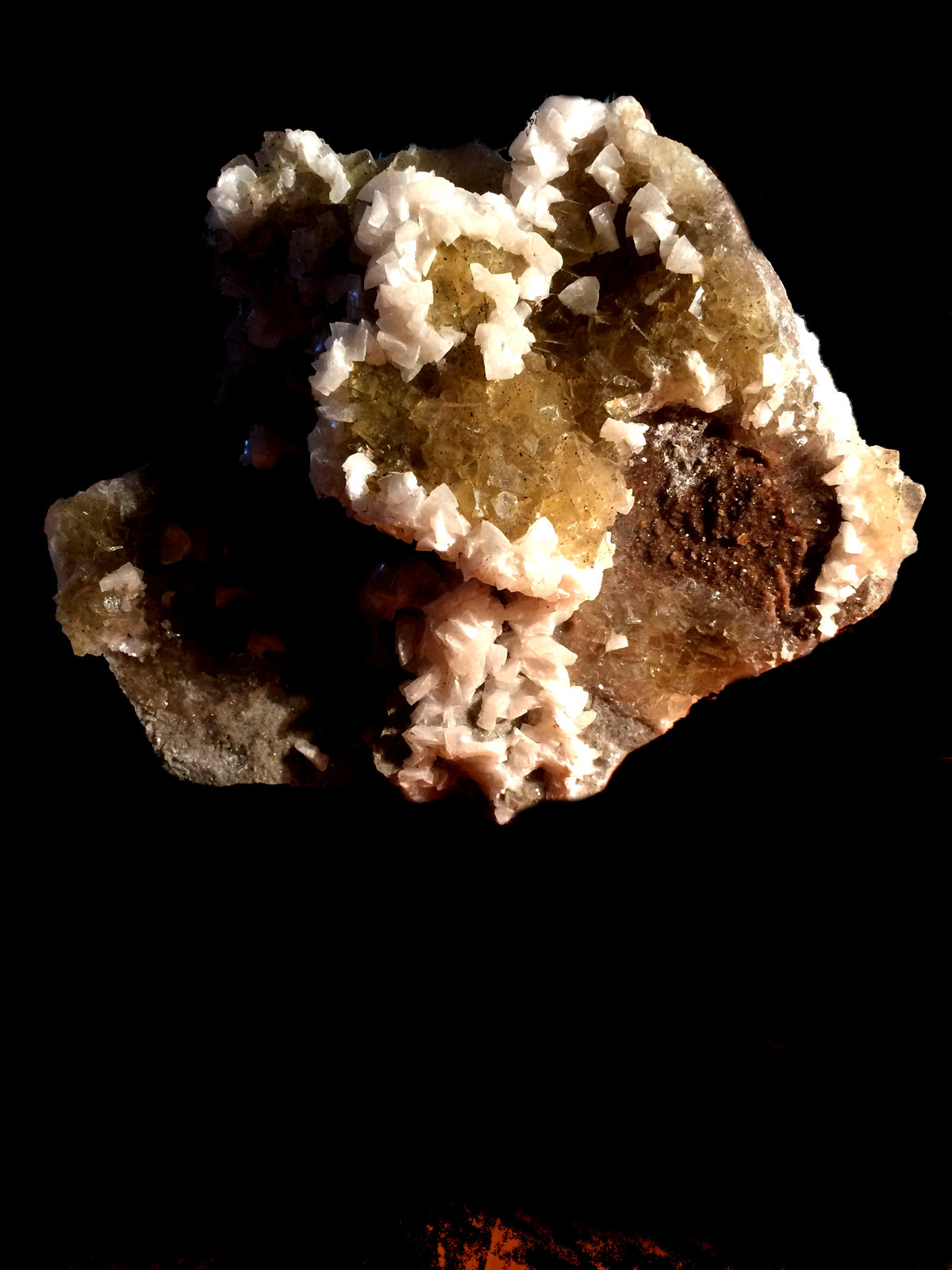 Fluorita, Dolomita
12x12cm
(Autor: Obsi)