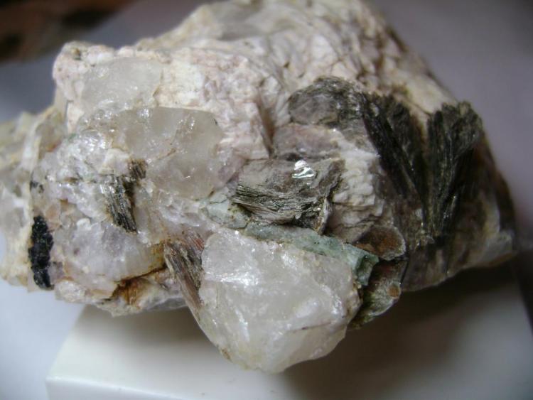 Apatito
Cristal de 20 x 4 mm.
(Autor: P. apita)