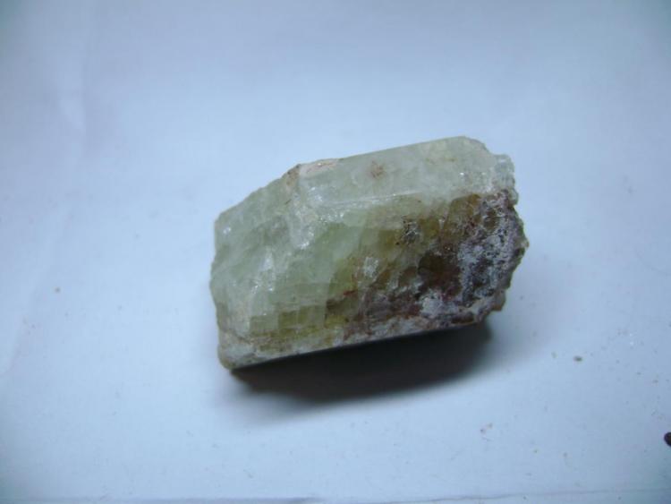 Berilo
3.5 X 3 X 1.8 cm.
(Autor: P. apita)