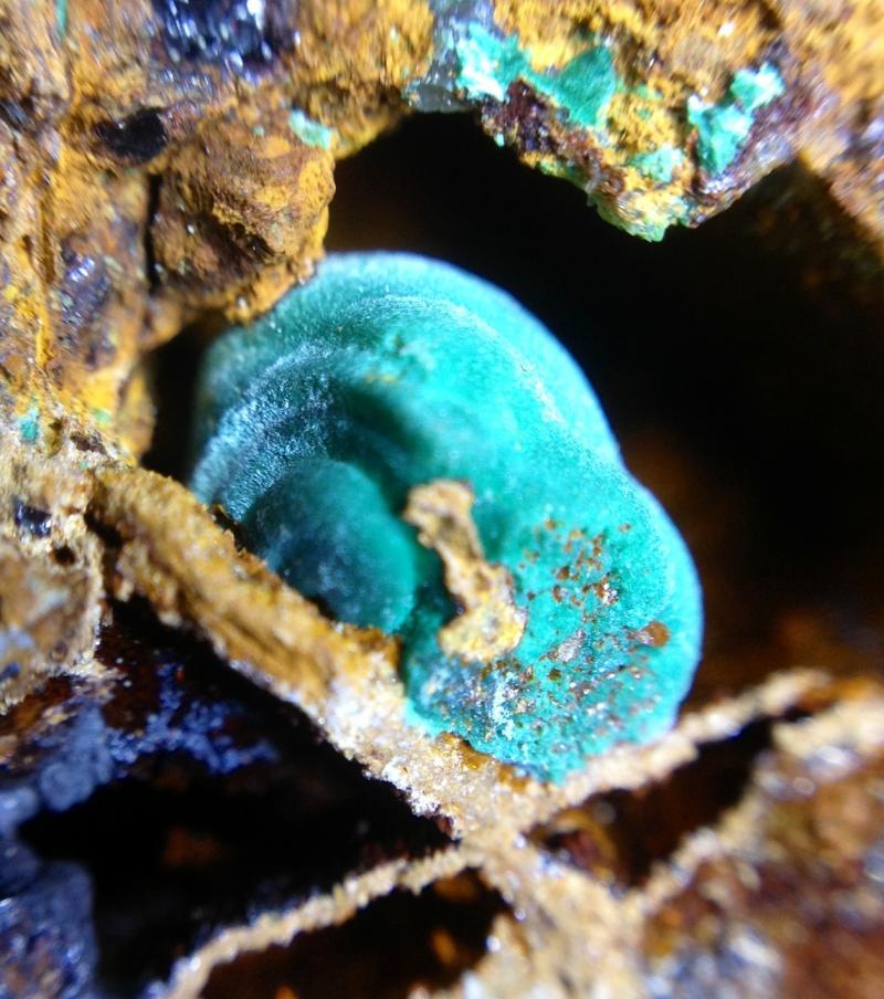Malaquita
4 x 4 mm
(Autor: Emilio Téllez)