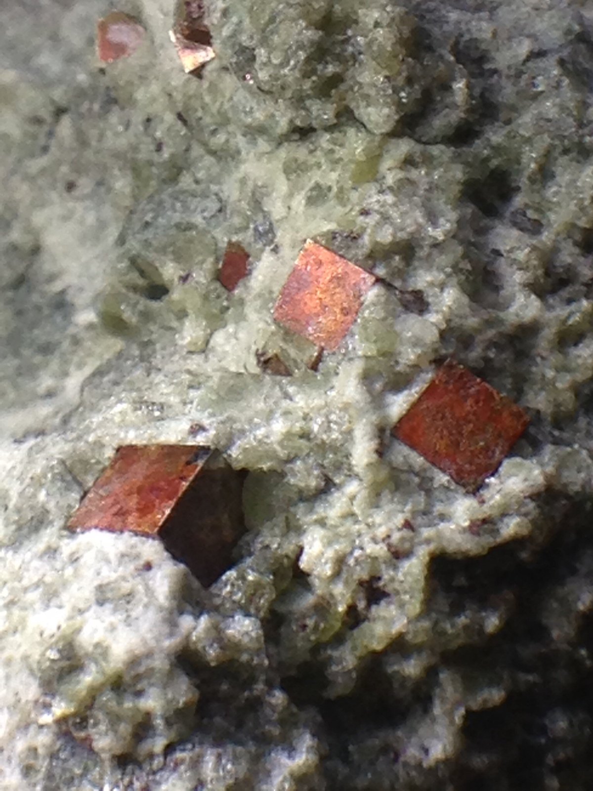 Pirita
2 cm
(Autor: Obsi)