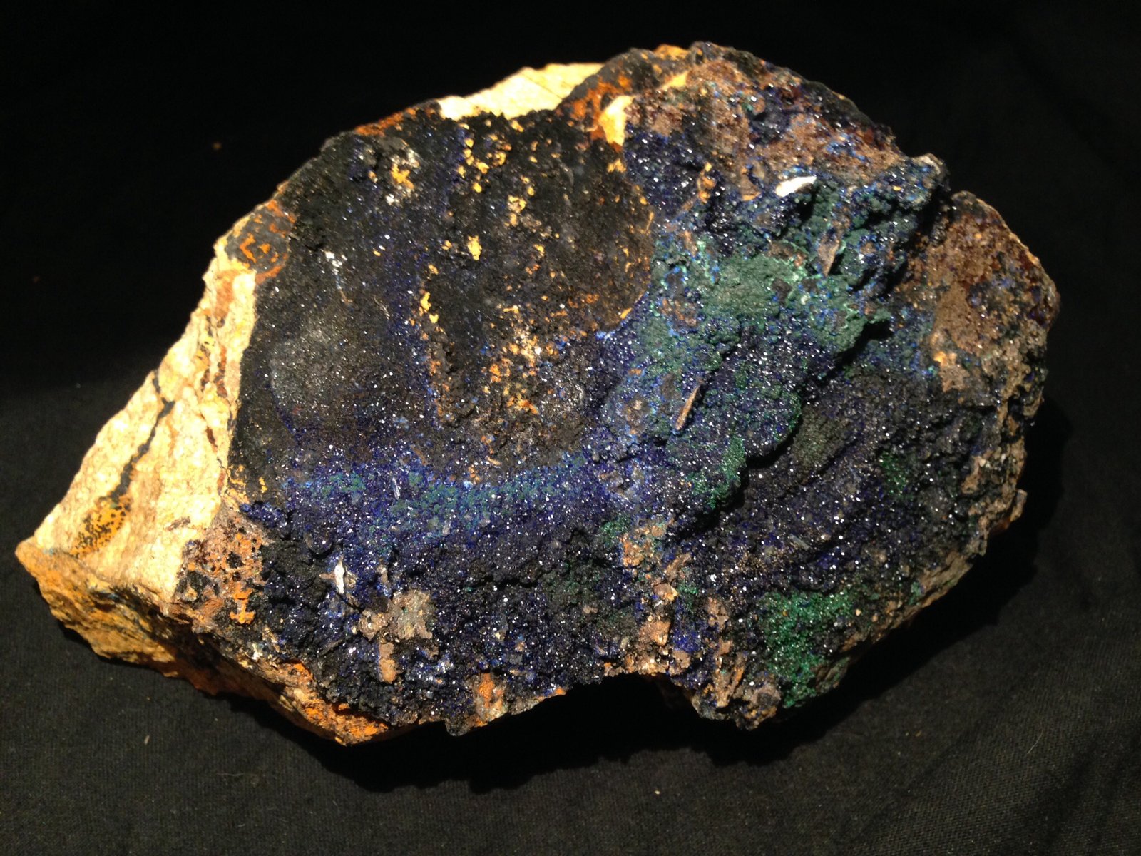 Azurita
21x12 cm
(Autor: Obsi)
