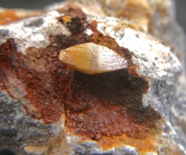 Wulfenita
Cristal 8 mm.
(Autor: Nieves)