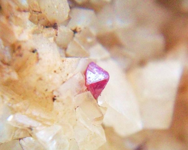 Cinabrio
Cristal 3 mm.
(Autor: Nieves)