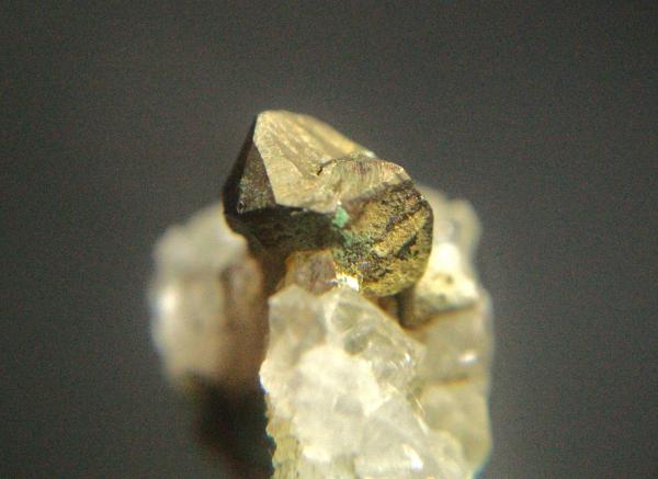 Calcopirita
Cristal 5 mm.
(Autor: Nieves)