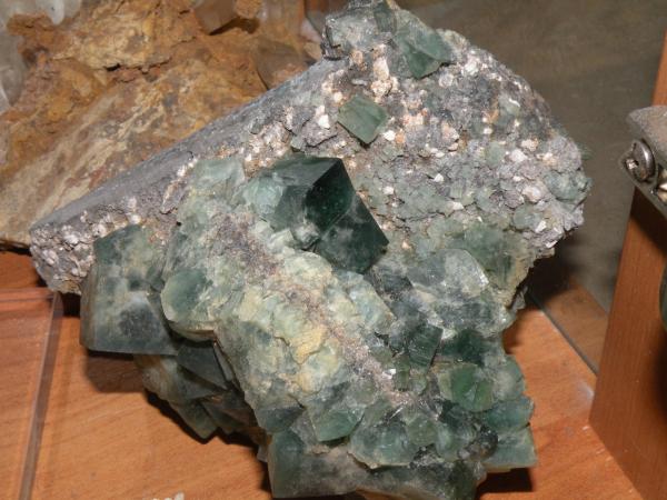 Fluorita Mina Roguerley, Frosterle