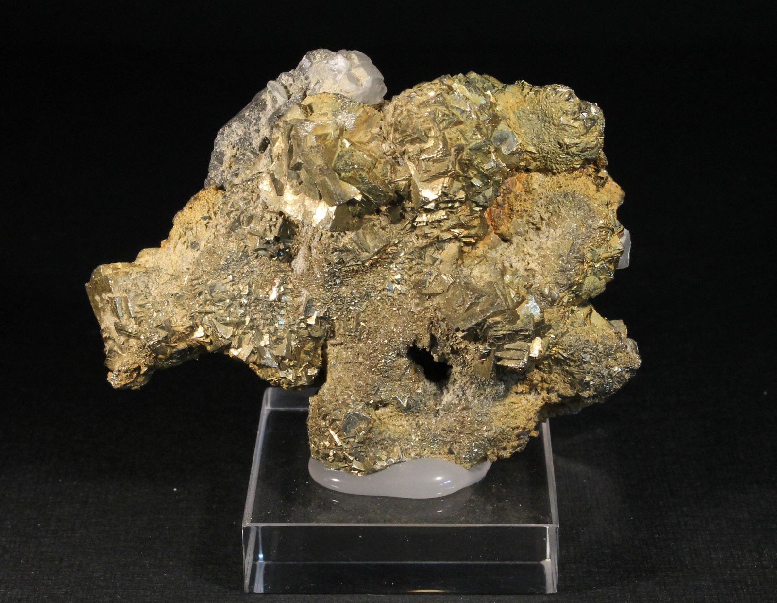 Pirita y Calcita
7 x 5 cm.
(Autor: Darío Menéndez)