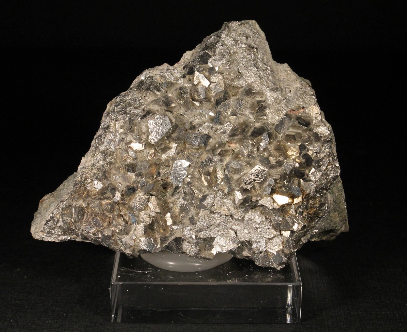Arsenopirita
7 x 5 cm.
(Autor: Darío Menéndez)