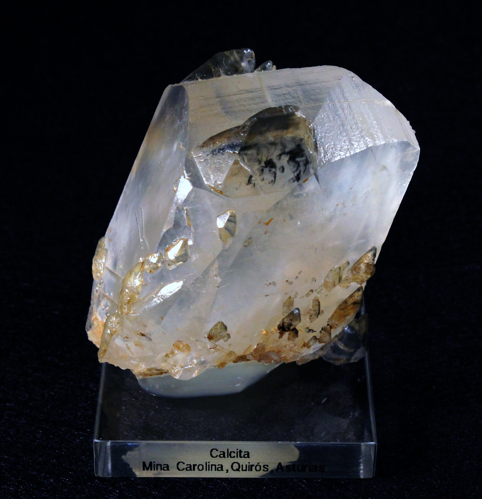 Calcita
7 x 5 cm.
(Autor: Darío Menéndez)