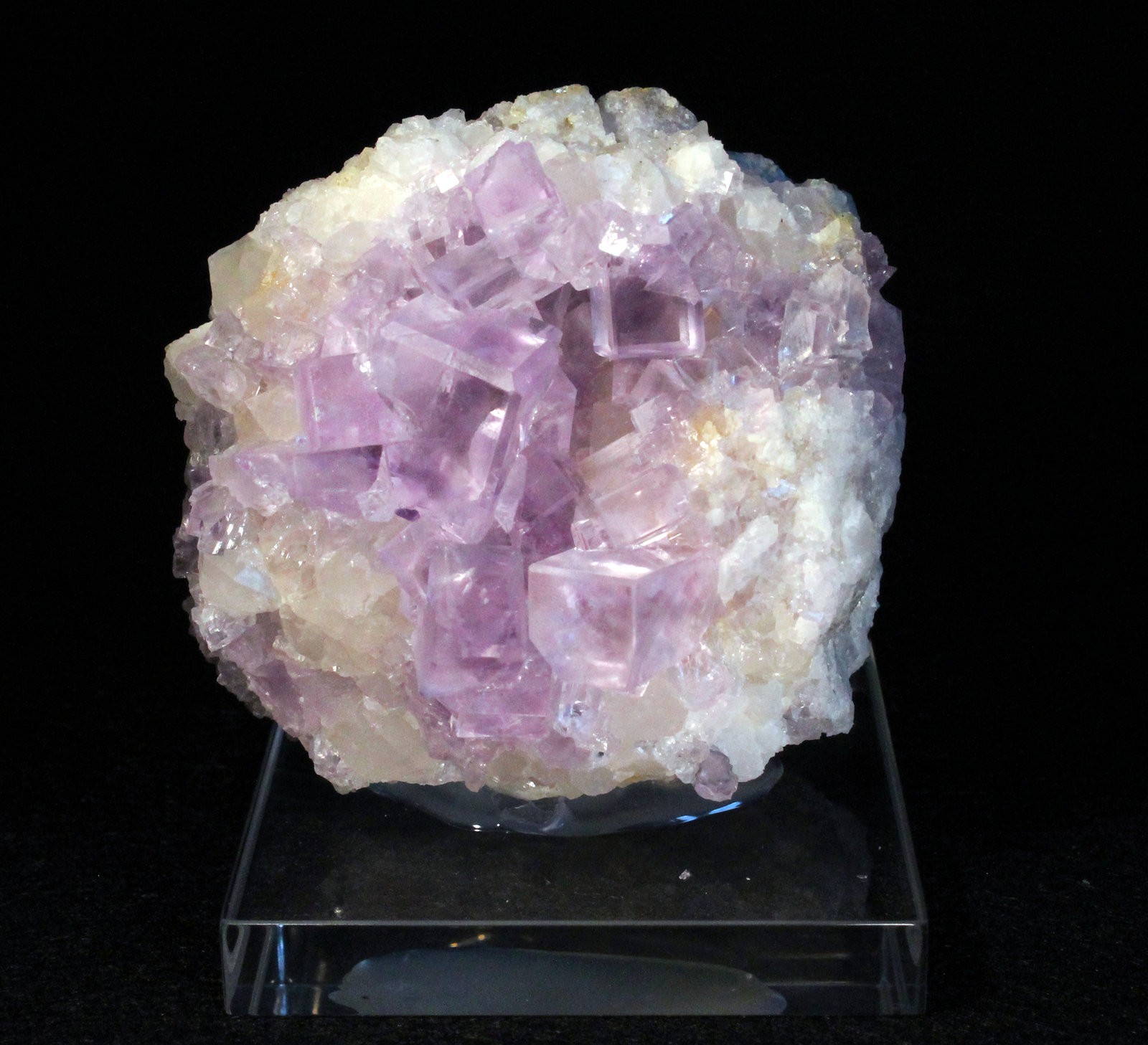 Fluorita y Cuarzo
6,5 x 6 cm.
(Autor: Darío Menéndez)