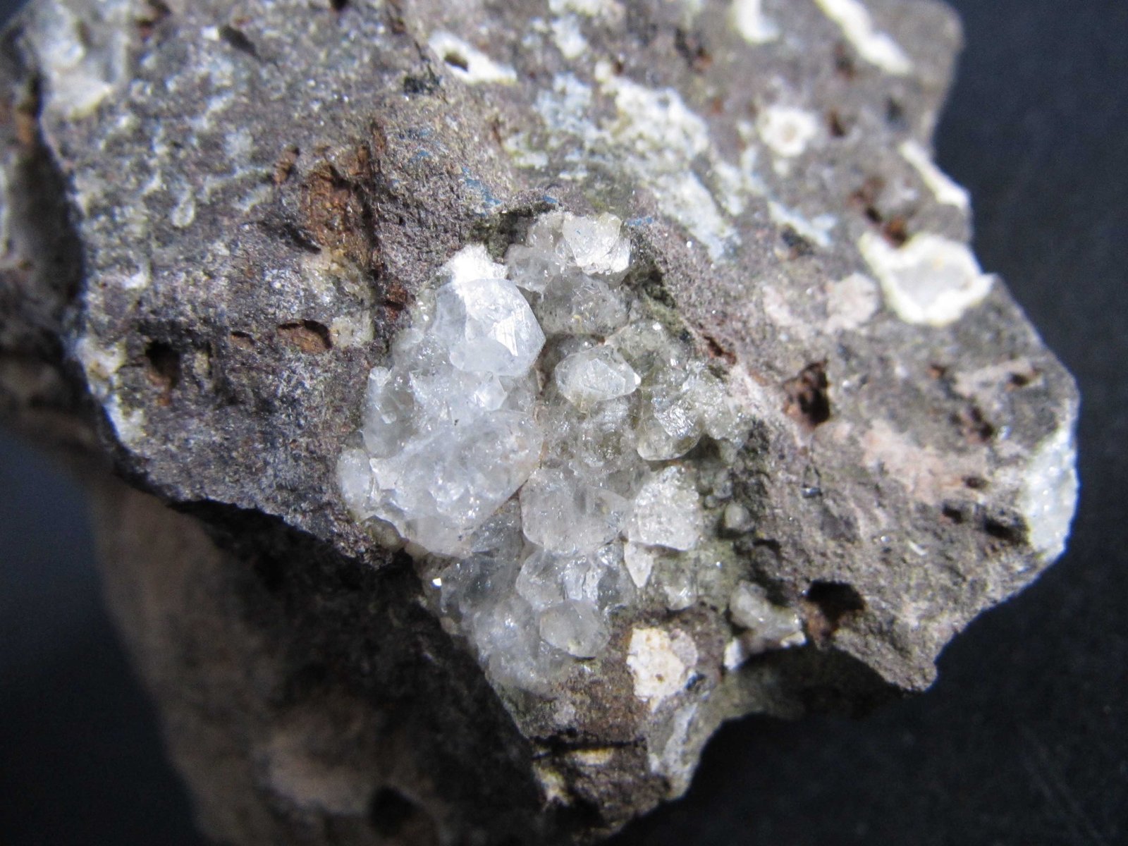 Analcima
4 cm. ancho de campo
(Autor: prcantos)