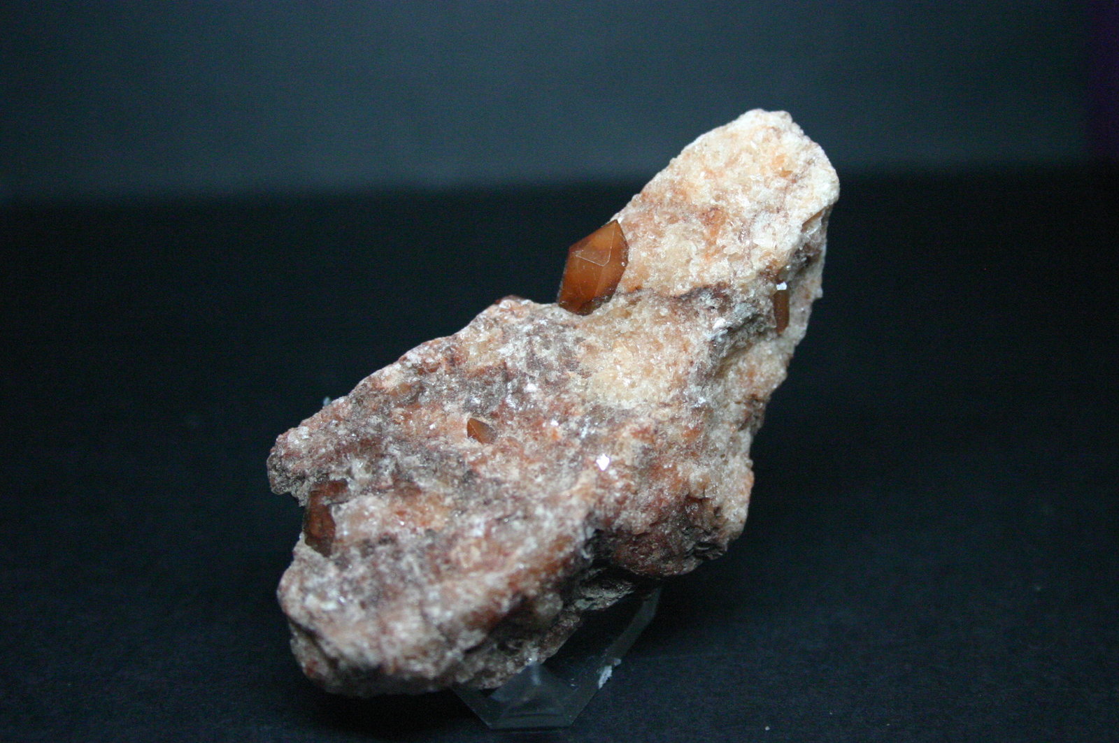 Cuarzo (variedad jacinto de compostela)
66mm - 35mm - 32mm
(Autor: Pedro Naranjo)