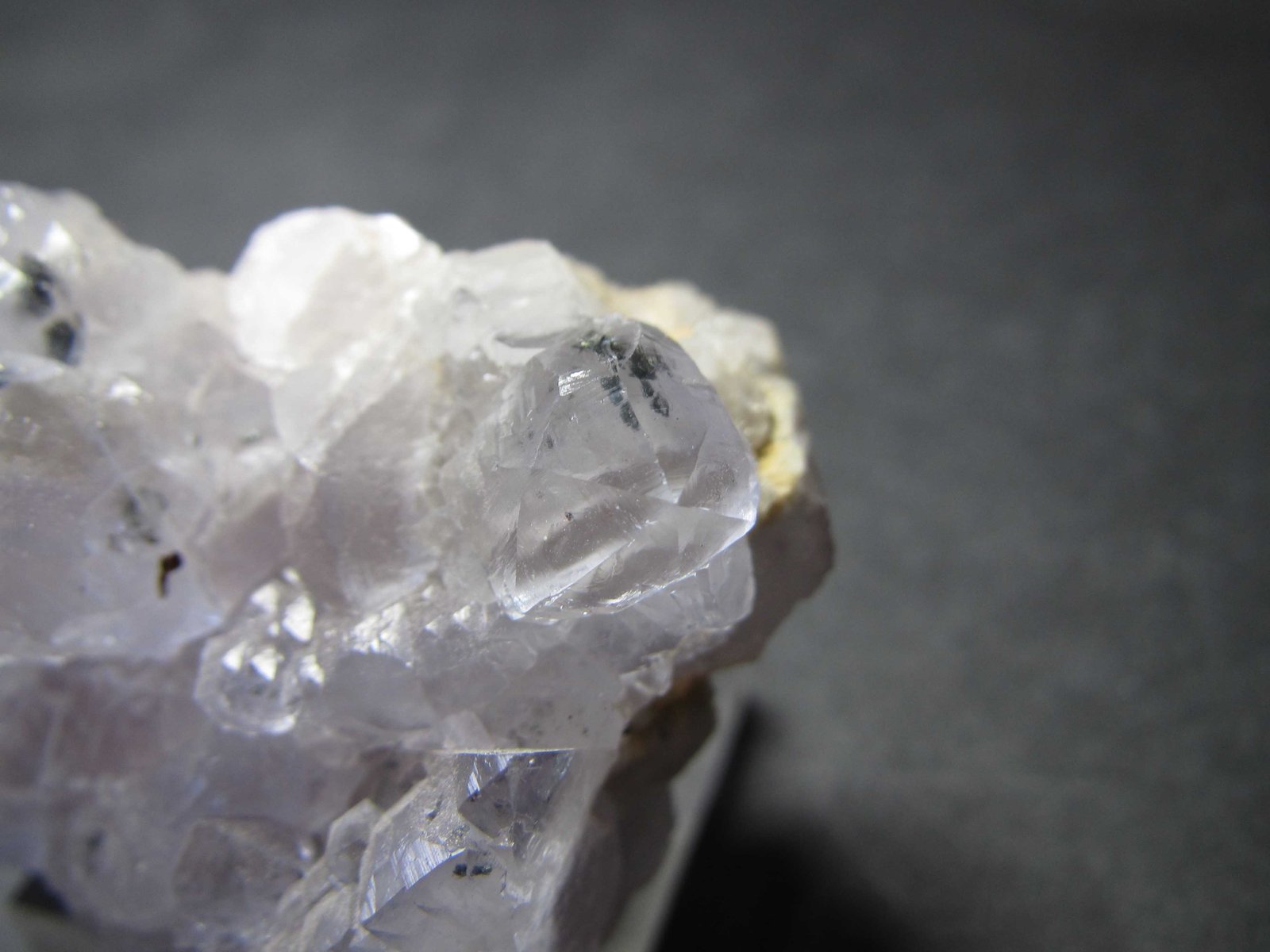 Fluorita
4 cm. ancho de campo
(Autor: prcantos)