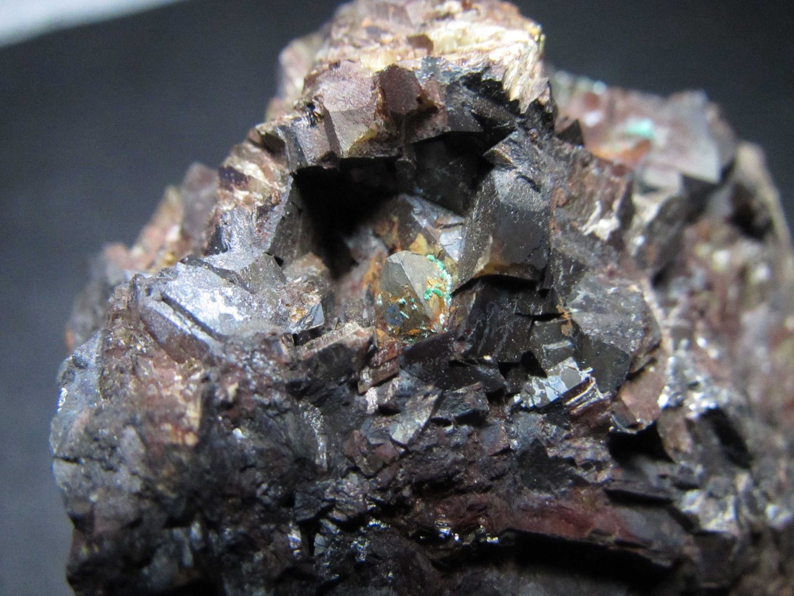 Tetraedrita, Siderita
6 cm. ancho de campo
(Autor: prcantos)
