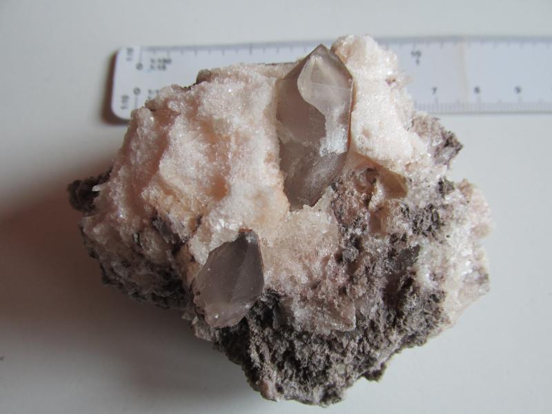 Cuarzo (variedad Jacinto de Compostela)
2 cm.
(Autor: Miguel Ángel Martinez)