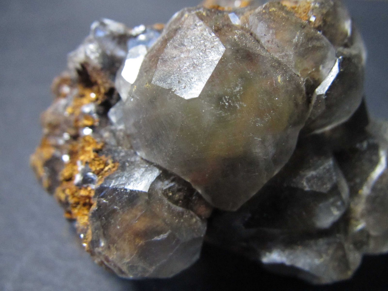Calcita
4 cm. ancho de campo
(Autor: prcantos)