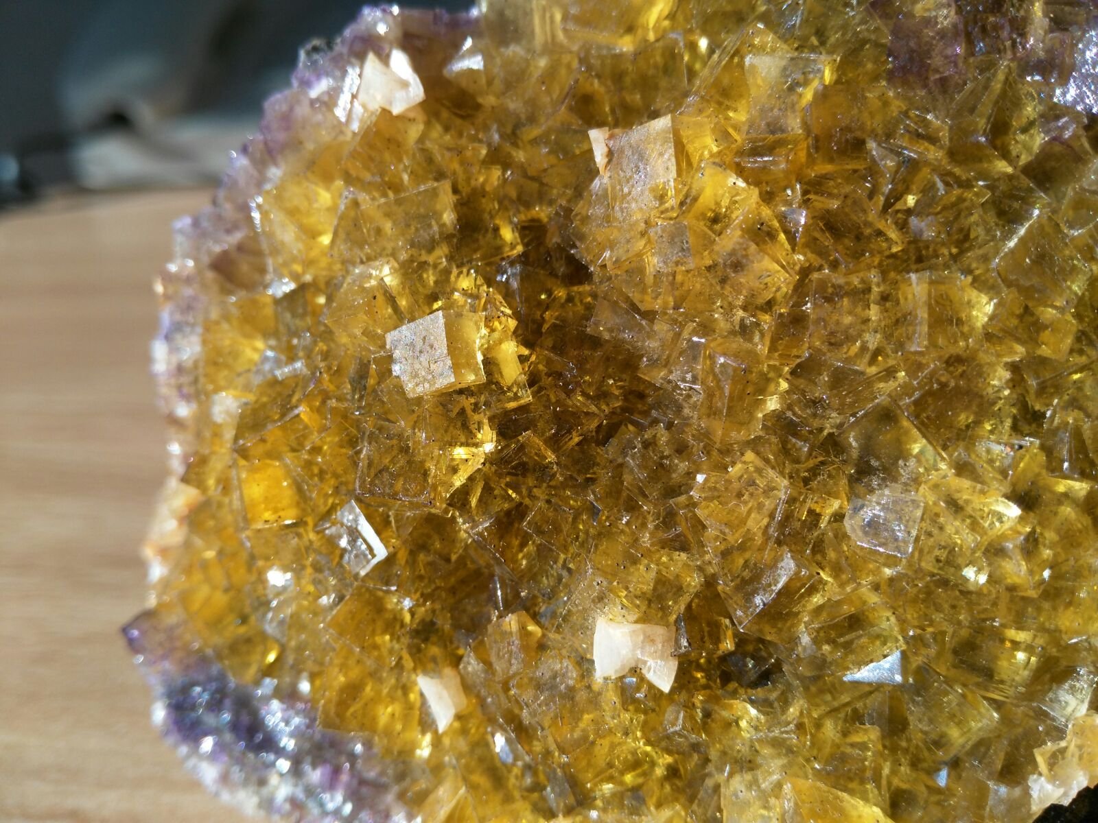 Fluorita
9 x 8 cm
(Autor: Javi Llamazares)