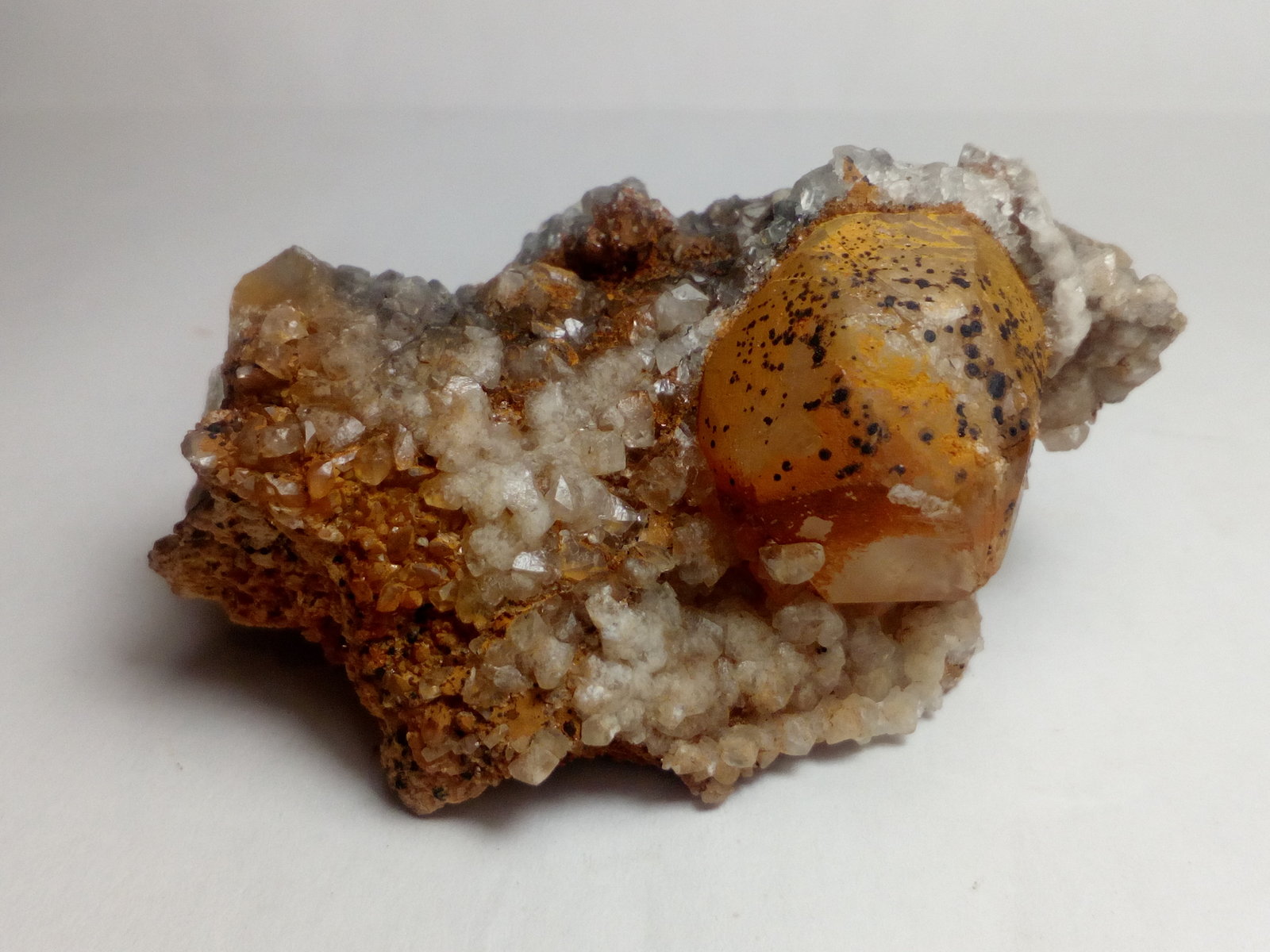 Calcita
5,5 x 3,4 cm
(Autor: Iwok)
