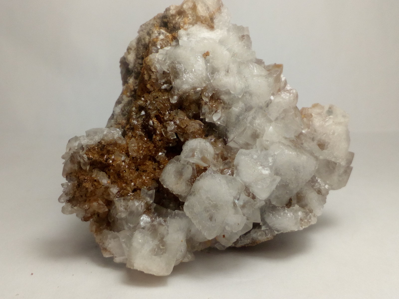 Calcita
6 x 5,2 cm
(Autor: Iwok)