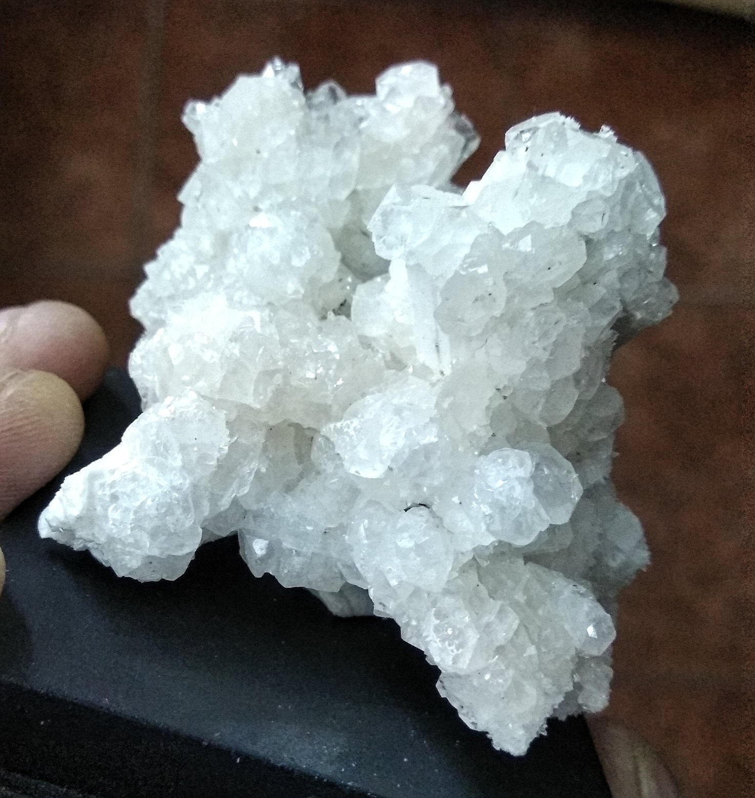 Fluorapophyllita-(K) (Apofilita) y Laumontita
Tamaño pieza 5,2x7,9 cms.
(Autor: Gelo)