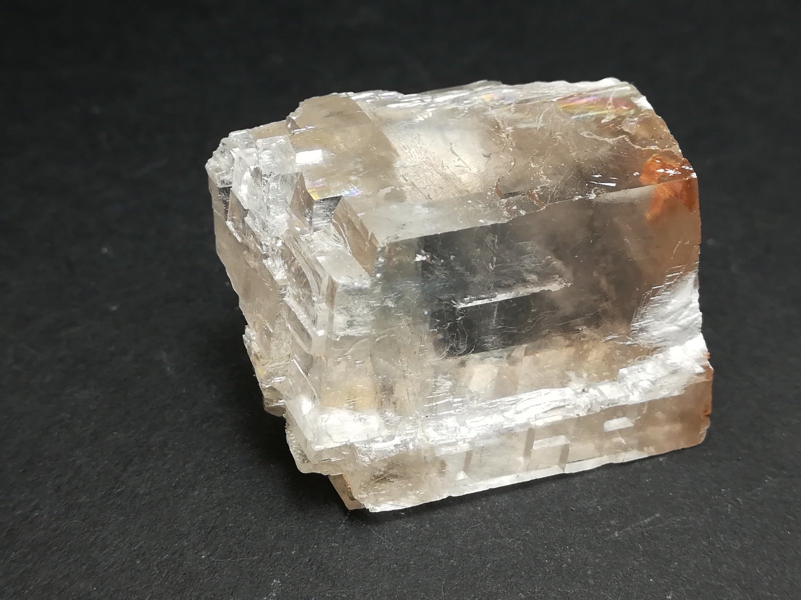 Calcita
2,6 x 1,8 cm
(Autor: Iwok)