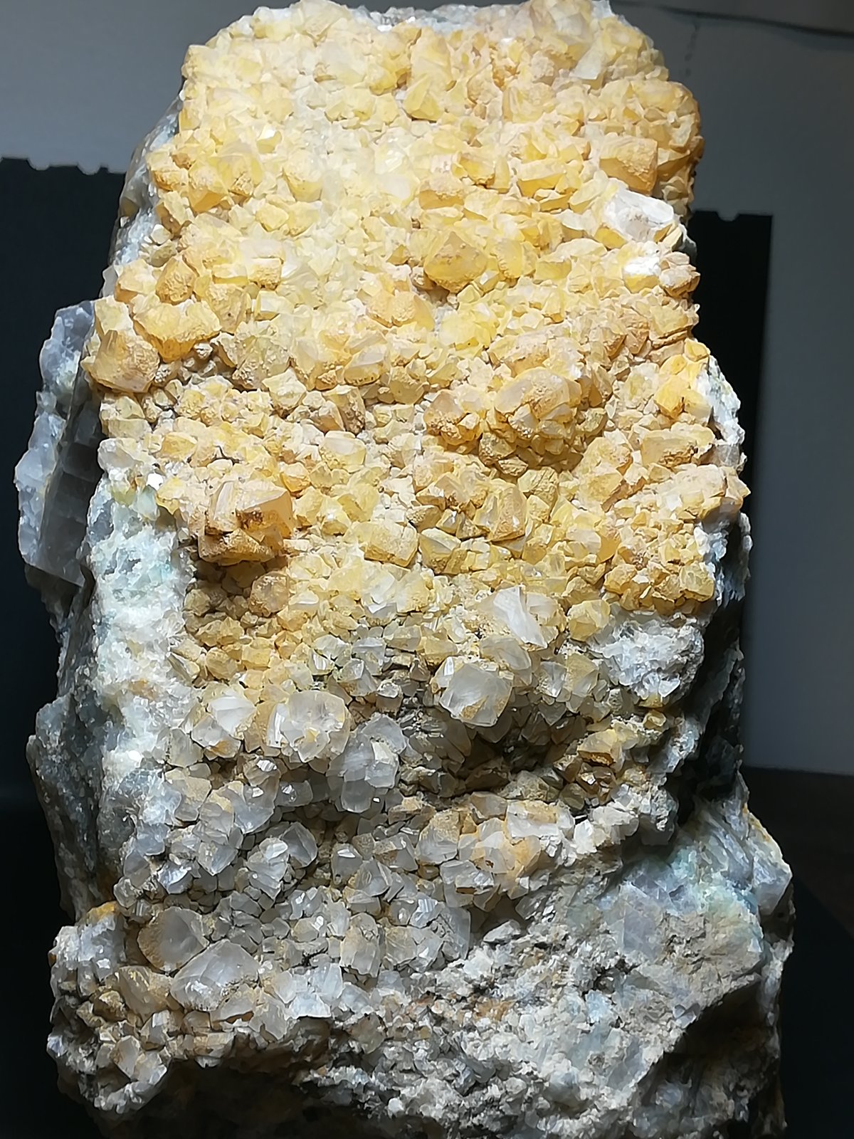 Calcita
10,5 x 23 cm
(Autor: Iwok)
